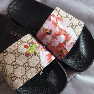 Gucci slides